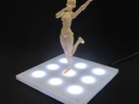 【フィギュア用】ホビーベース「LEDステージ ホワイト」予約開始の画像