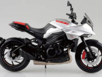 【可動フィギュア用に】1/12「スズキ GSX-S1000S KATANA フルオプション」完成品バイク 発売決定、2色ありの画像