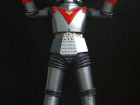 【エヴォトイ】GRAND ACTION BIGSIZE MODEL「ジャイアントロボ」可動フィギュア 予約開始、全高約40cmの画像