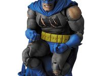 マフェックス「バットマン(TDKR:The Dark Knight Triumphant) 」可動フィギュア 予約開始の画像