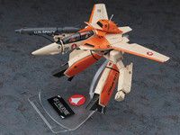 【マクロス】ハセガワ「1/72 VF-1D ガウォーク バルキリー」プラキット 画像公開の画像