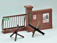 【リトルアーモリー】「指定防衛校の校門(レンガタイプ) 1/12 プラモデル」【Amazon予約開始】の画像