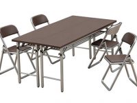 【プラモ】可動フィギュア用アクセサリー「部室の机と椅子」「工事用保安機材」再販決定の画像