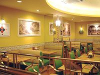 【ハセガワ】1/12可動フィギュア用アクセサリー新作は「ファミレスのテーブルと椅子」！「カプセルトイ マシン」の再販も決定の画像