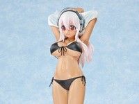 A-TOYS「すーぱーそに子 1/2スケールフィギュア」が日焼けVer. 黒ビキニでリニューアル！の画像